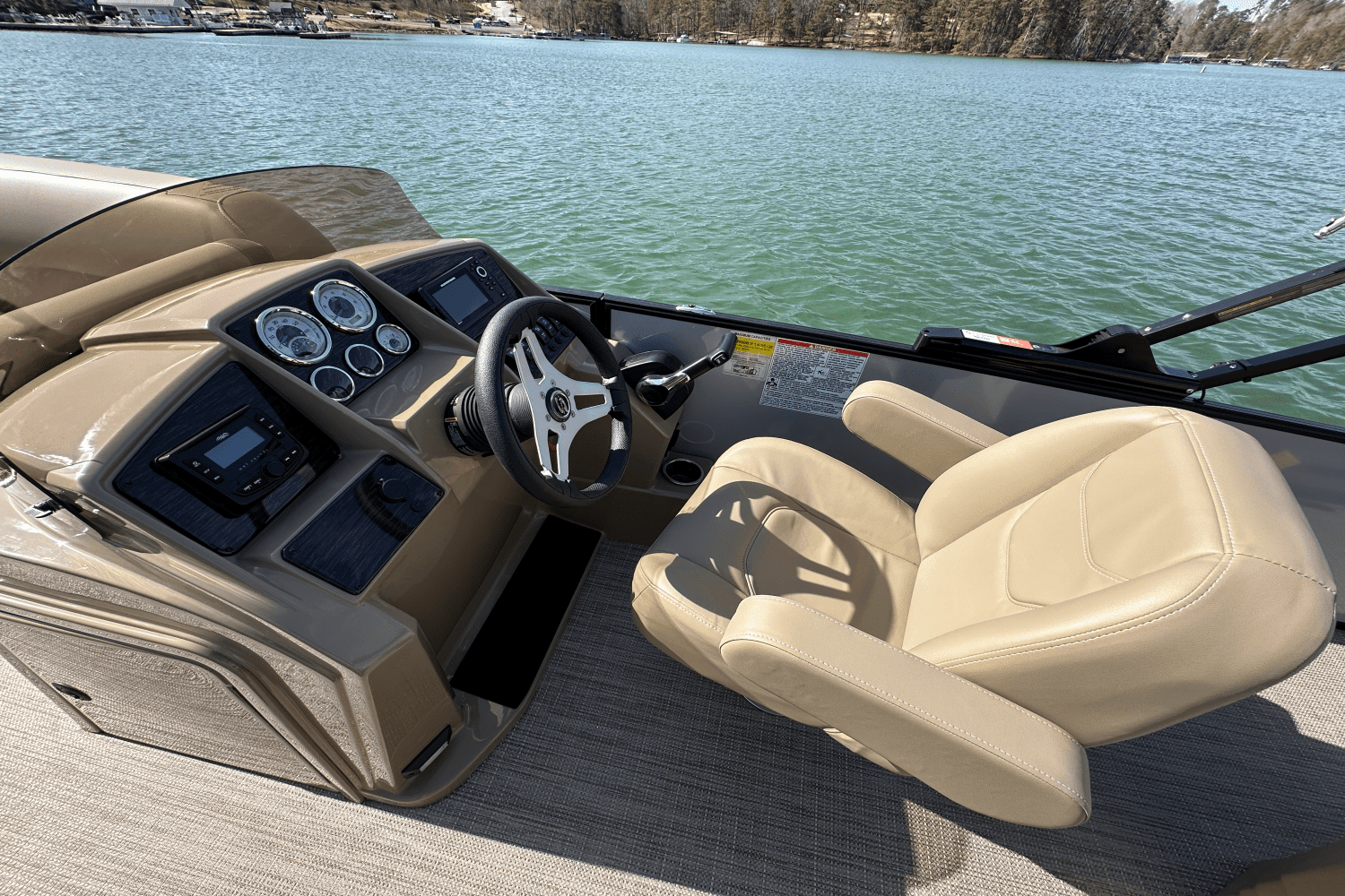 2025 Sylvan MIRAGE 822 Image Thumbnail #22