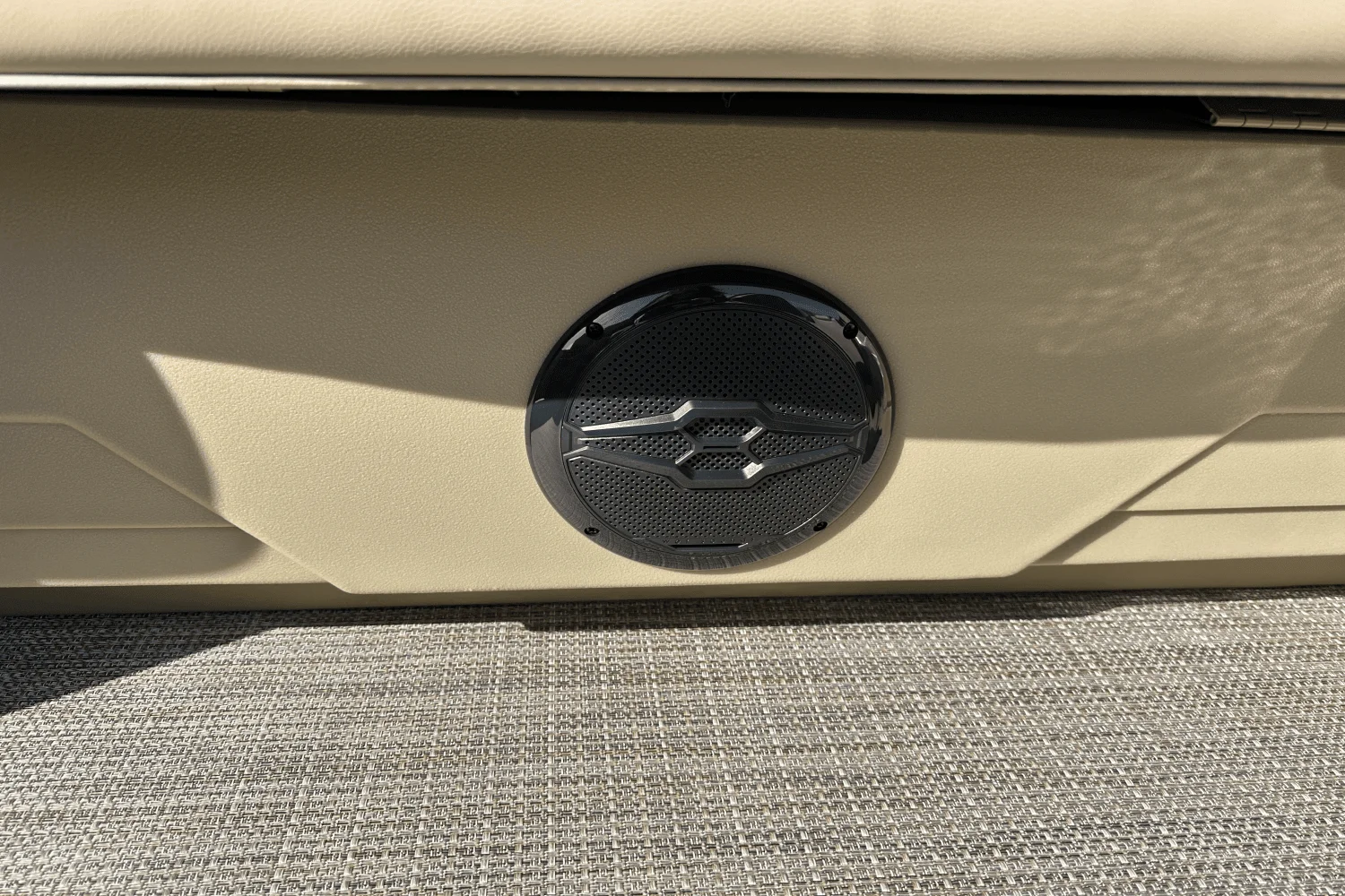 2025 Sylvan MIRAGE 822 Image Thumbnail #33