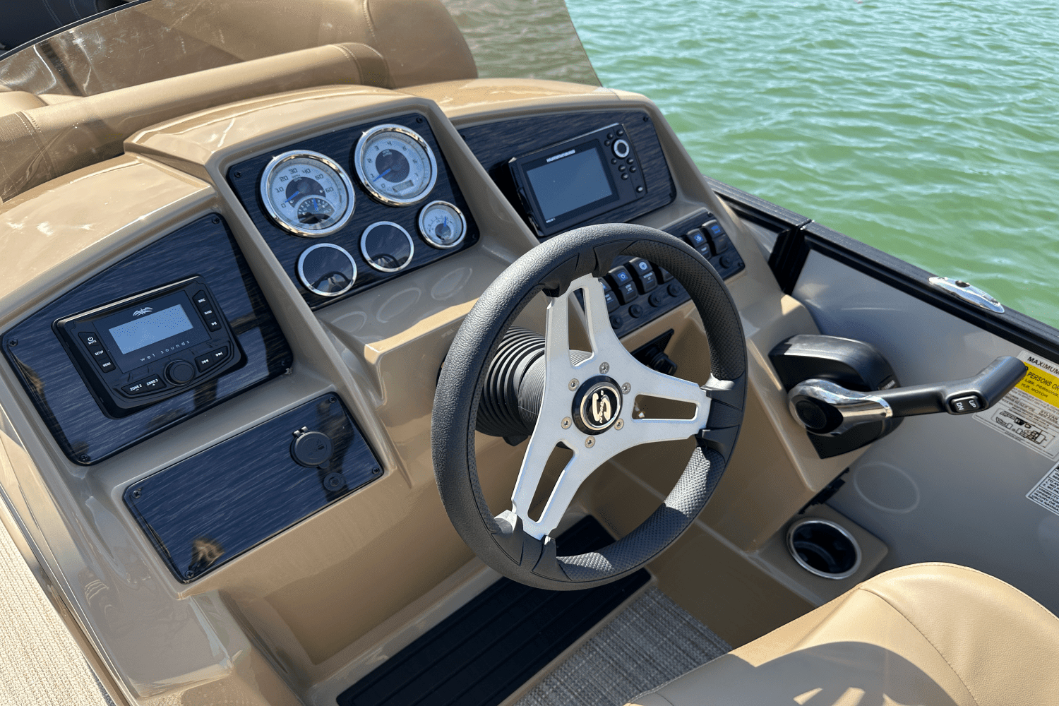 2025 Sylvan MIRAGE 822 Image Thumbnail #23