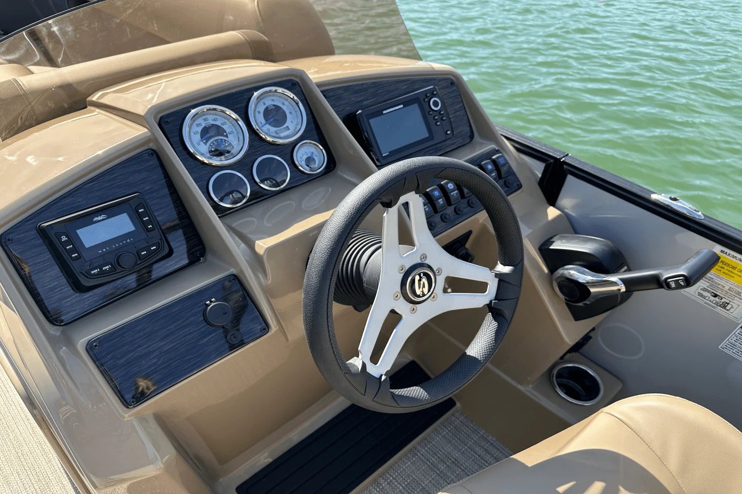 2025 Sylvan MIRAGE 822 Image Thumbnail #23