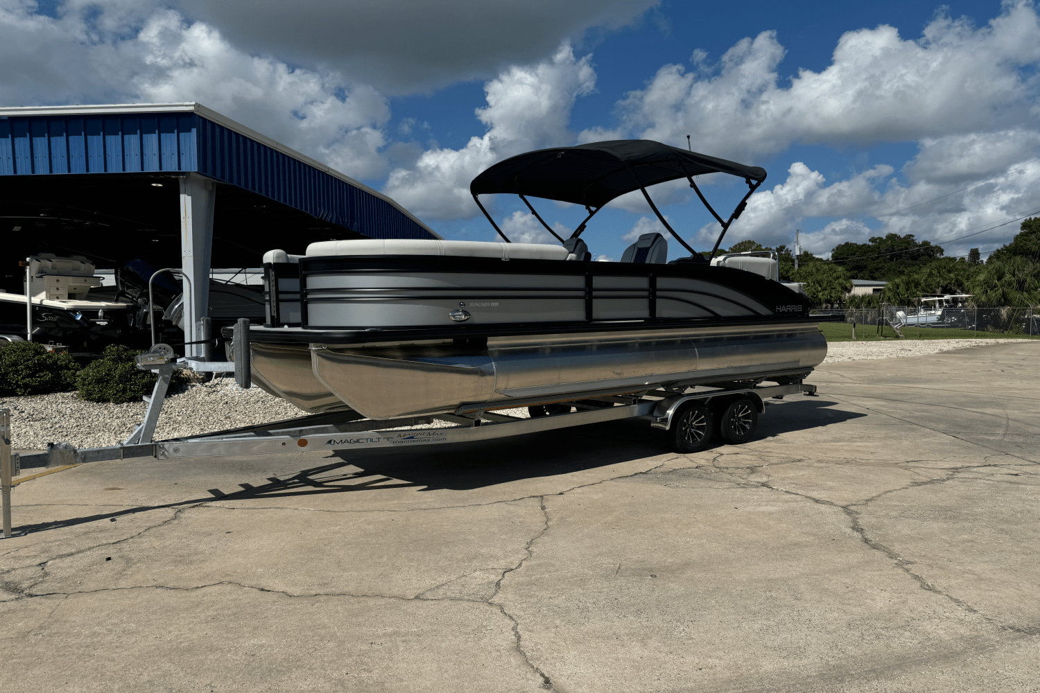 2025 Harris 230 Sunliner Image Thumbnail #3