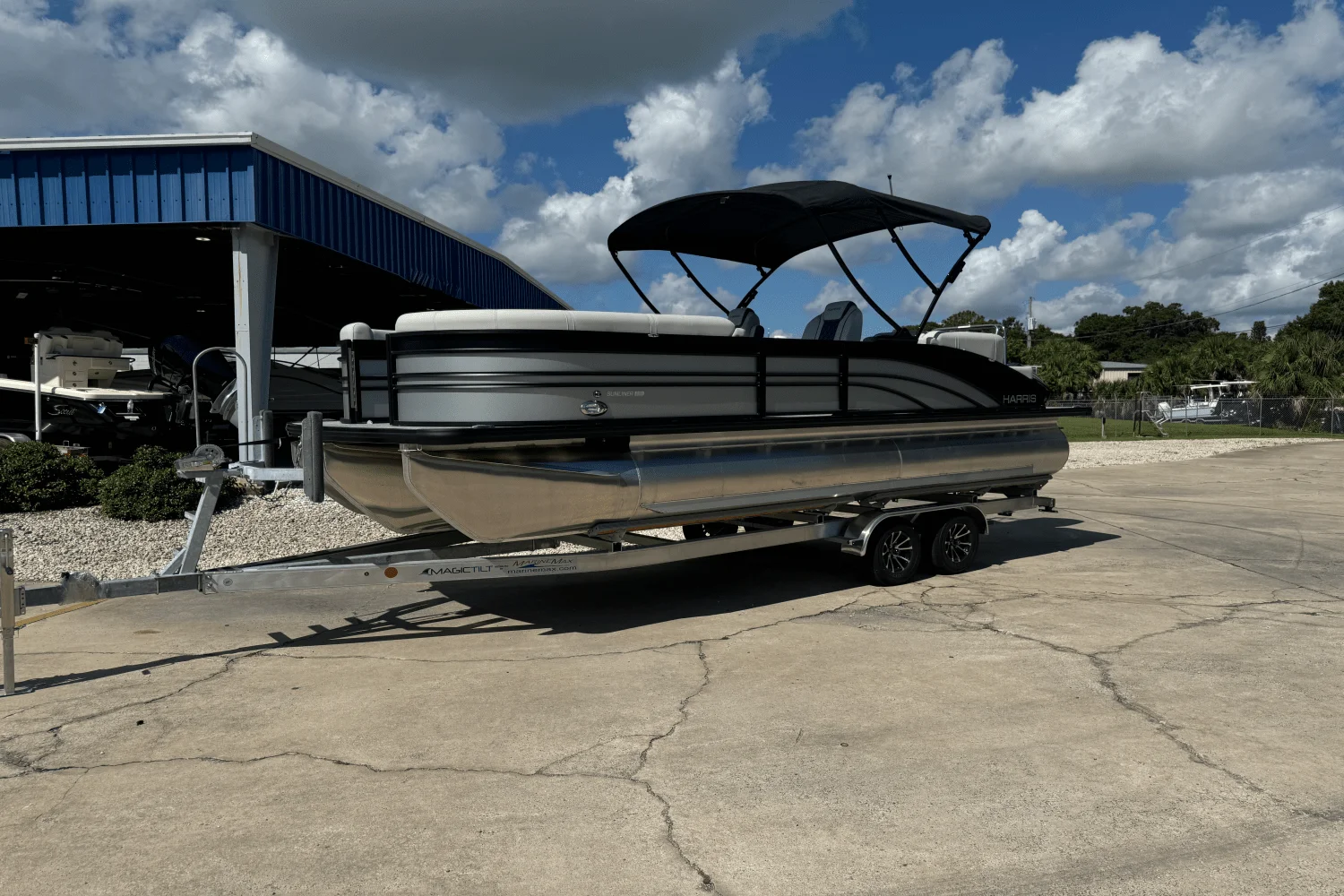 2025 Harris 230 Sunliner Image Thumbnail #3