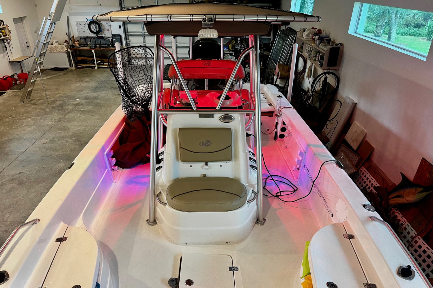 2019 NauticStar 2400 SPORT Image Thumbnail #8