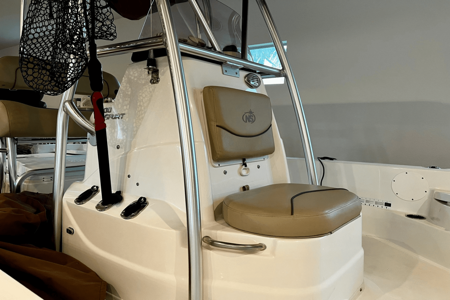 2019 NauticStar 2400 SPORT Image Thumbnail #13