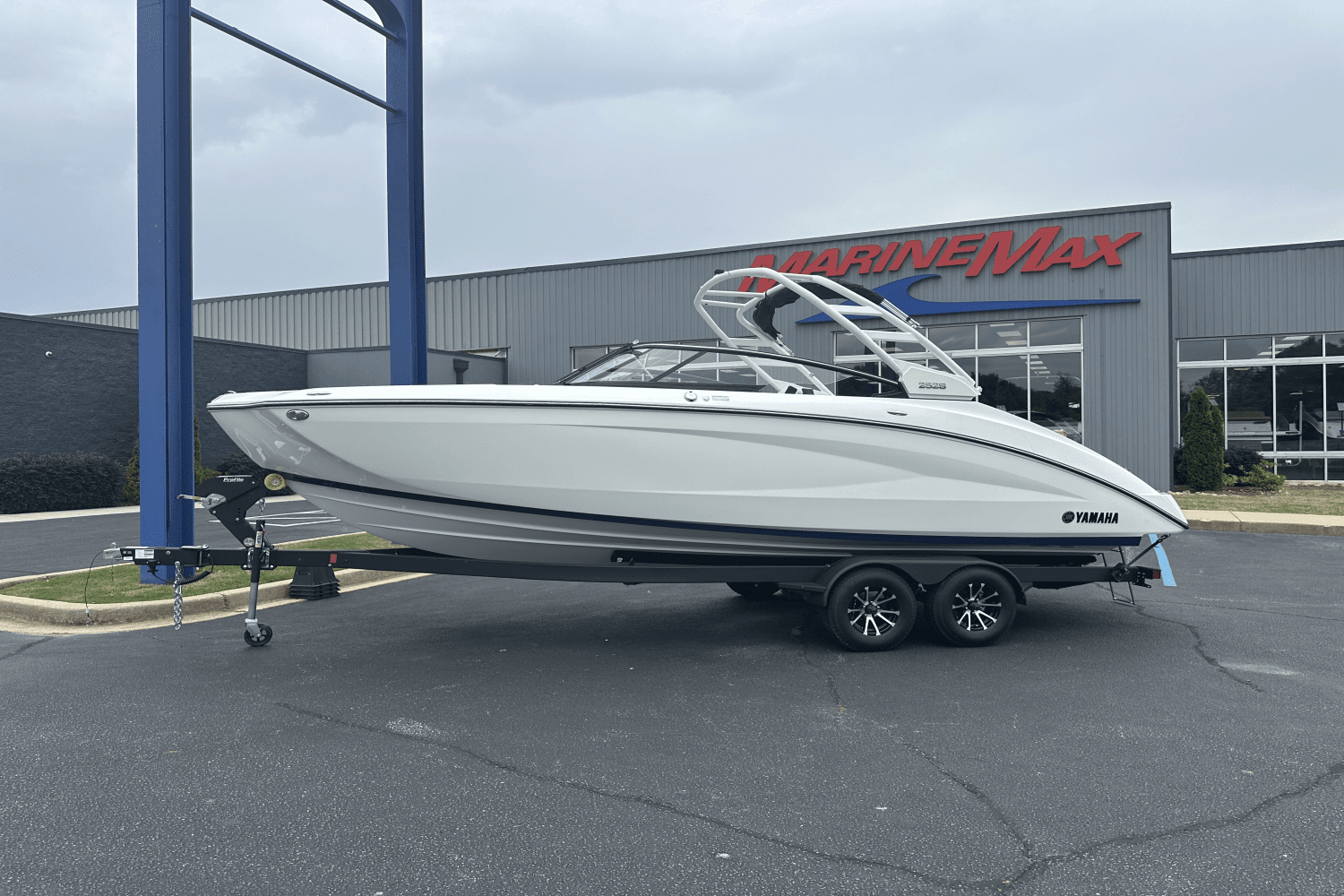 2025 Yamaha 252S