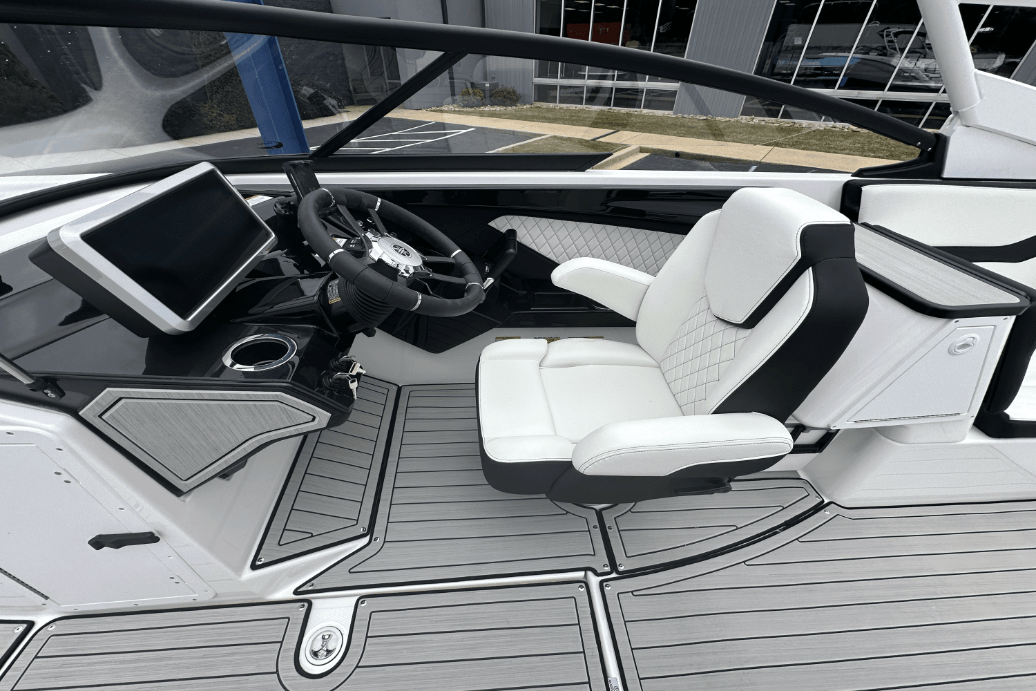 2025 Yamaha 252S Image Thumbnail #11