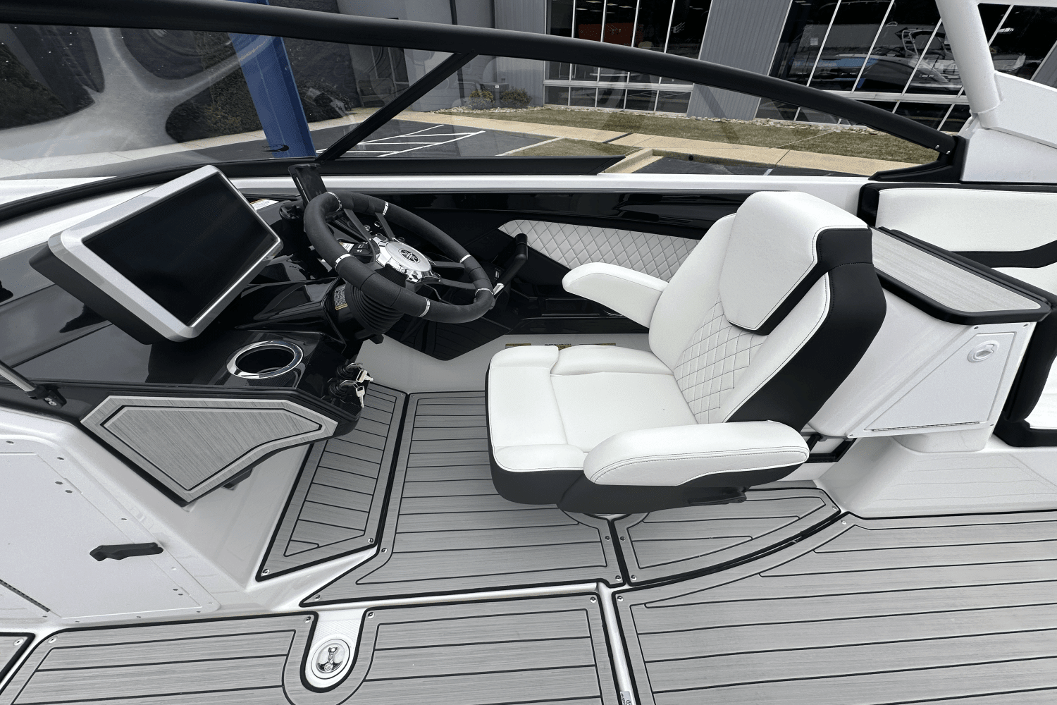 2025 Yamaha 252S Image Thumbnail #11