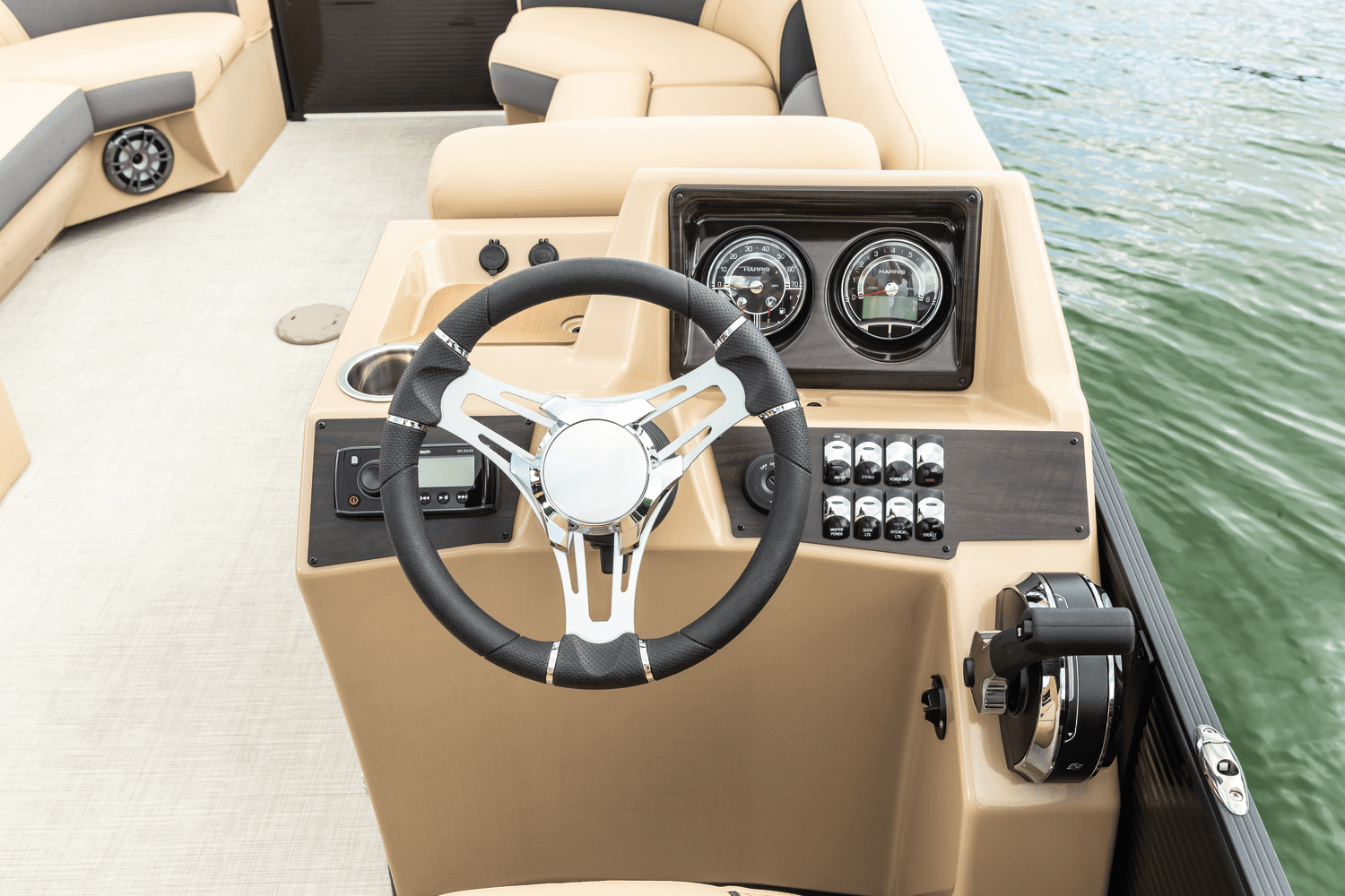2025 Harris
                                                             Cruiser 210 Image Thumbnail #1