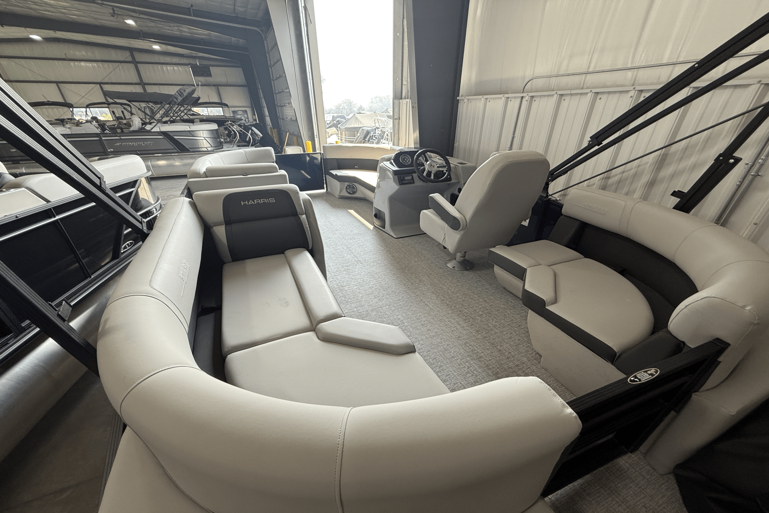 2025 Harris Cruiser 190 Image Thumbnail #18