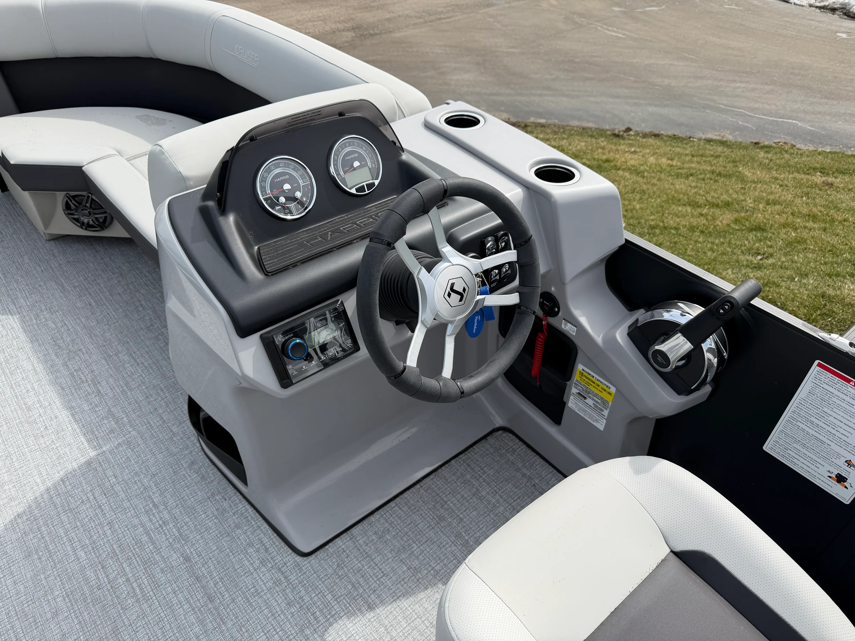 2025 Harris 210 Cruiser Image Thumbnail #7