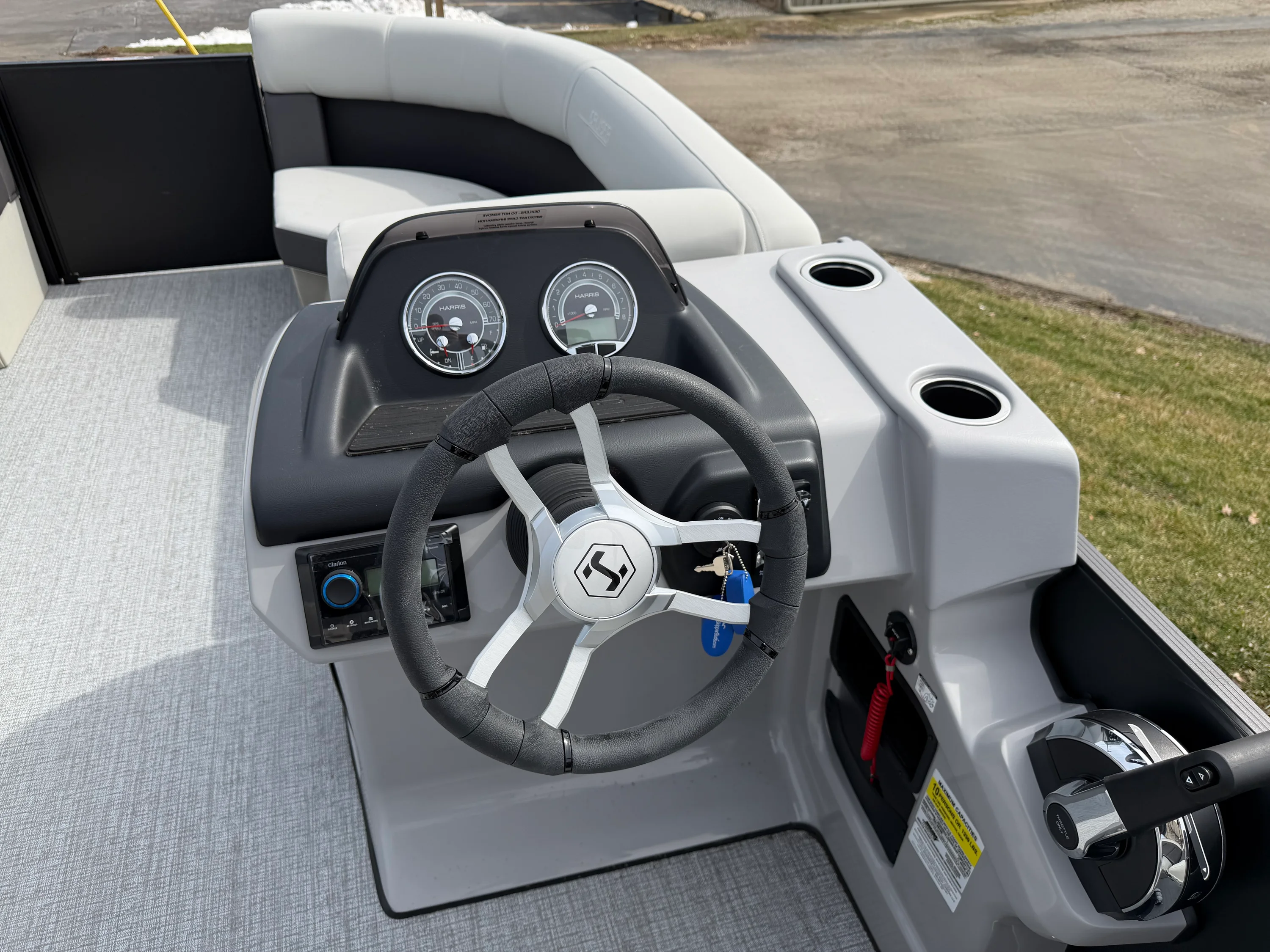 2025 Harris 210 Cruiser Image Thumbnail #8