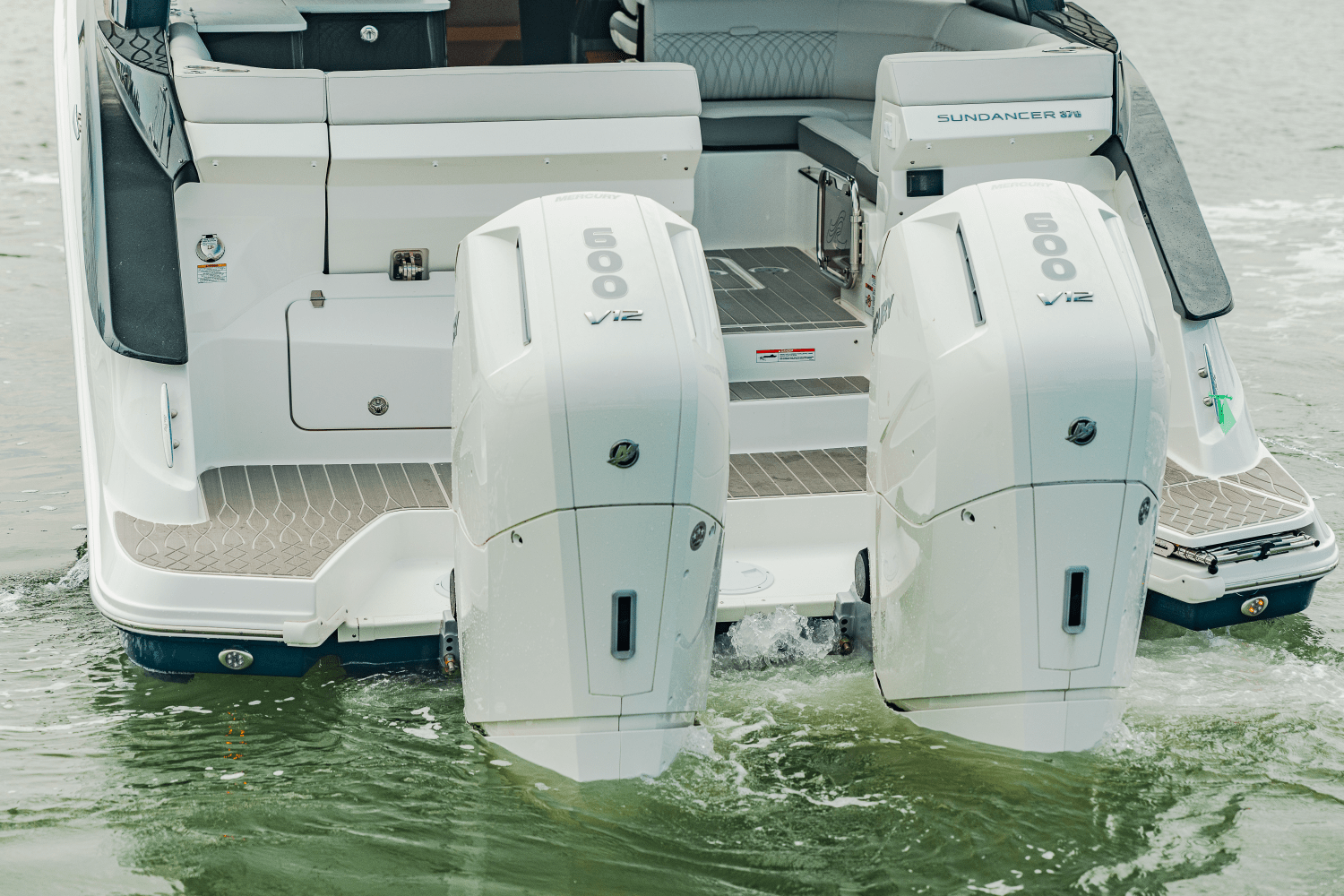 2025 Sea Ray Sundancer 370 Outboard Image Thumbnail #5
