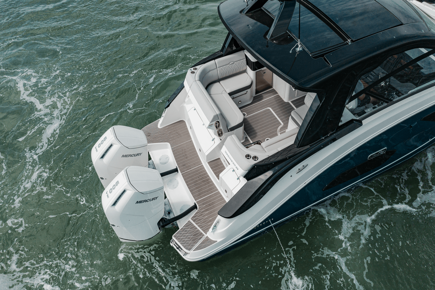 2025 Sea Ray Sundancer 370 Outboard Image Thumbnail #53