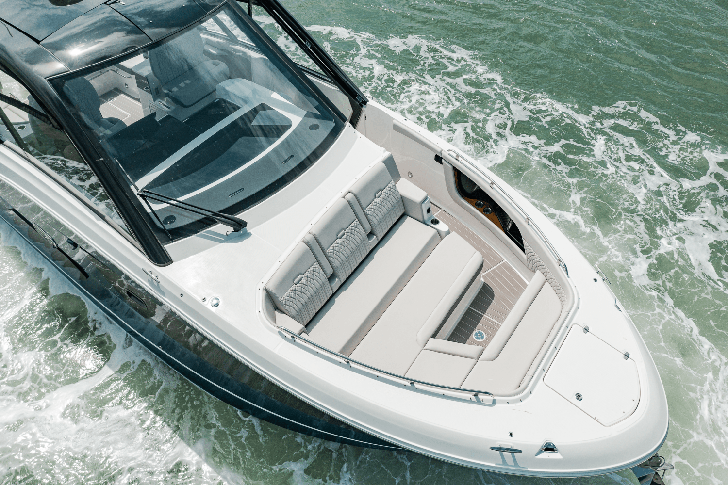2025 Sea Ray Sundancer 370 Outboard Image Thumbnail #51