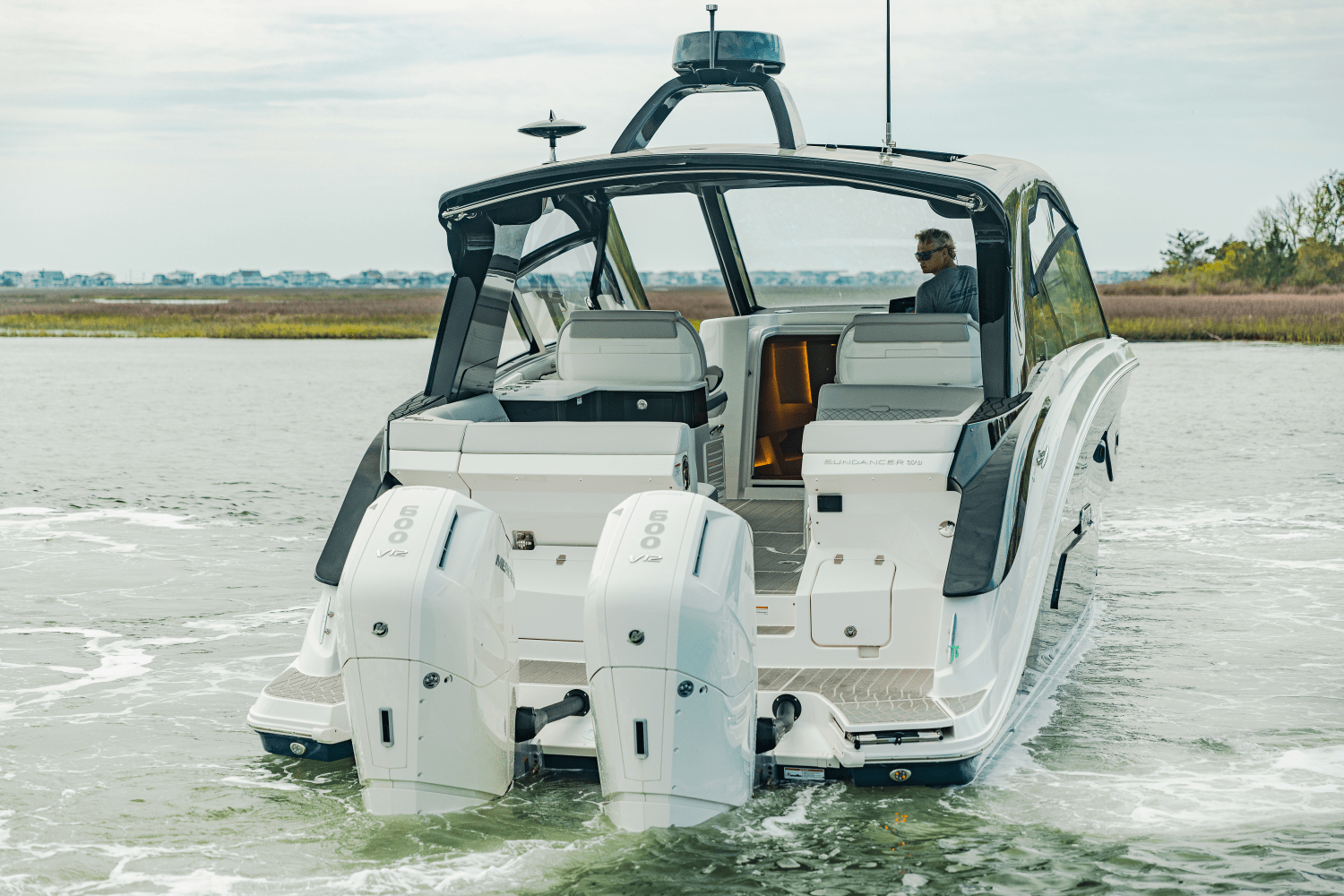 2025 Sea Ray Sundancer 370 Outboard Image Thumbnail #3