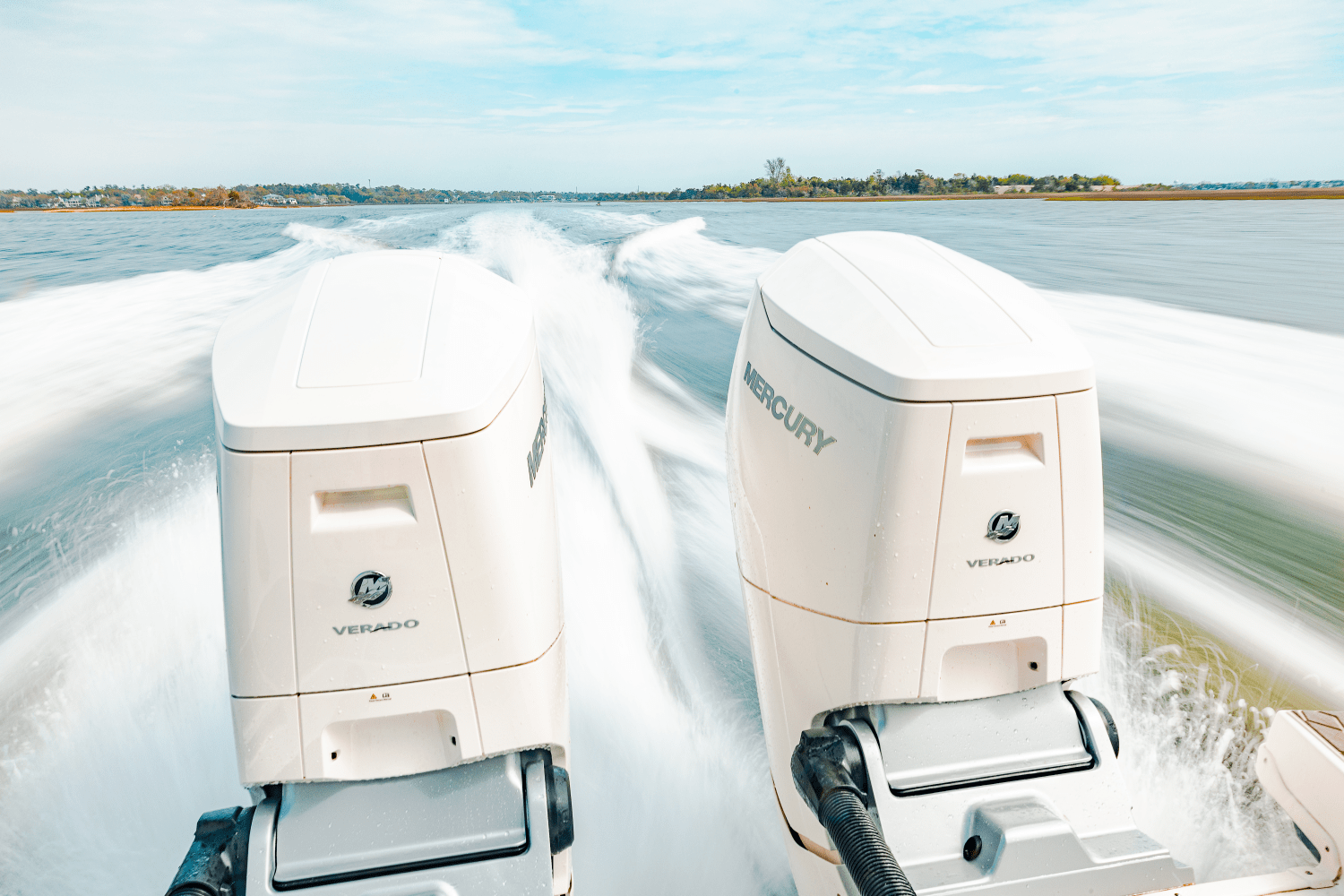2025 Sea Ray Sundancer 370 Outboard Image Thumbnail #7