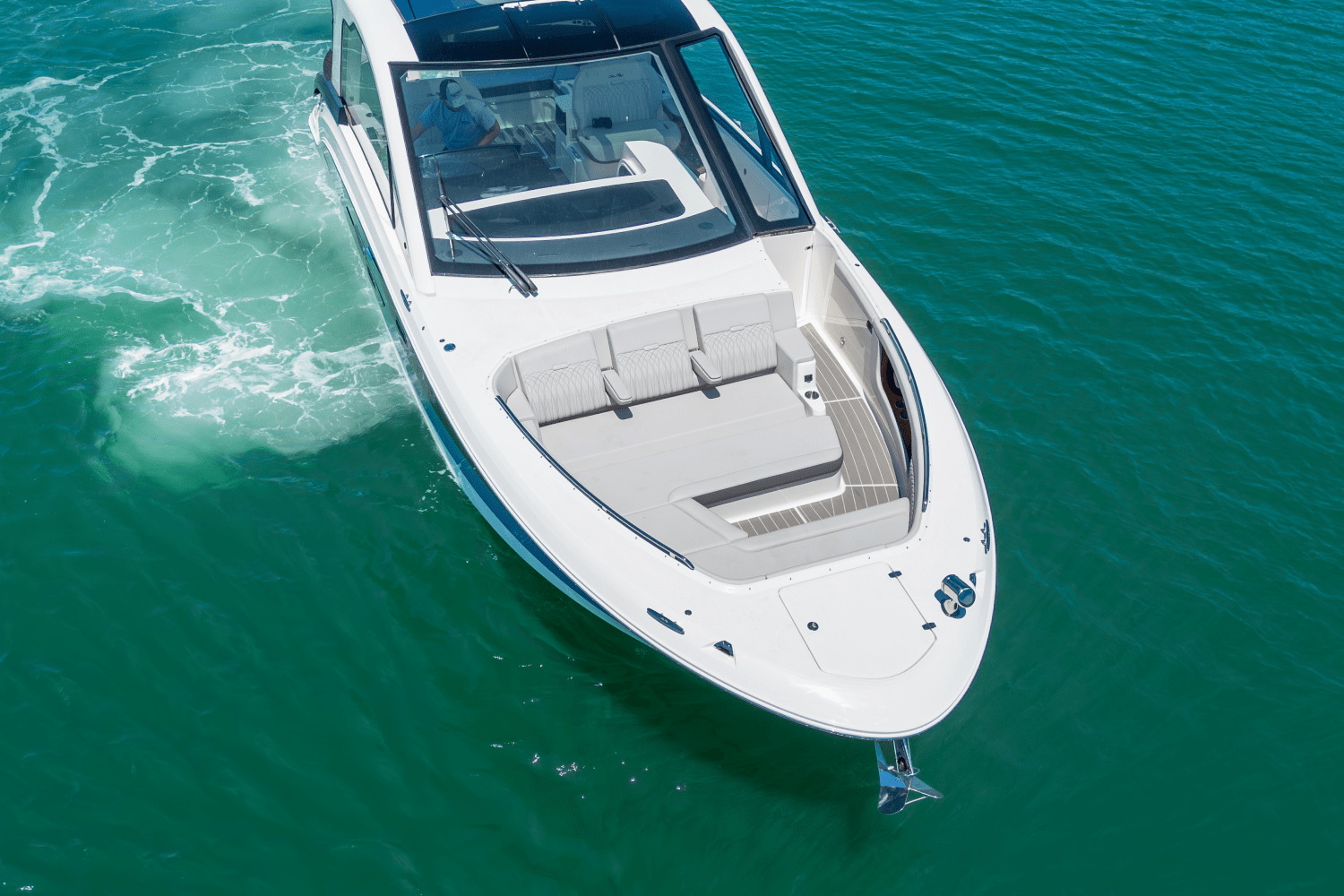 2025 Sea Ray Sundancer 370 Outboard Image Thumbnail #2