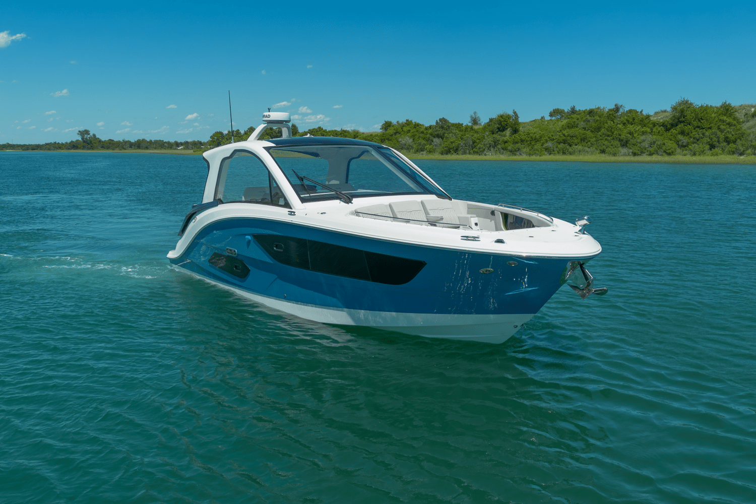 2025 Sea Ray Sundancer 370 Outboard Image Thumbnail #1
