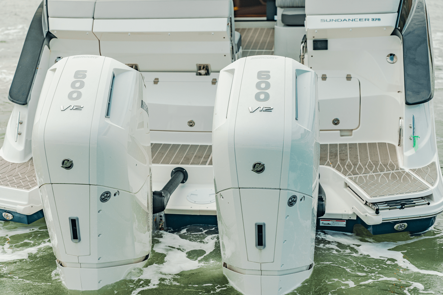 2025 Sea Ray Sundancer 370 Outboard Image Thumbnail #6