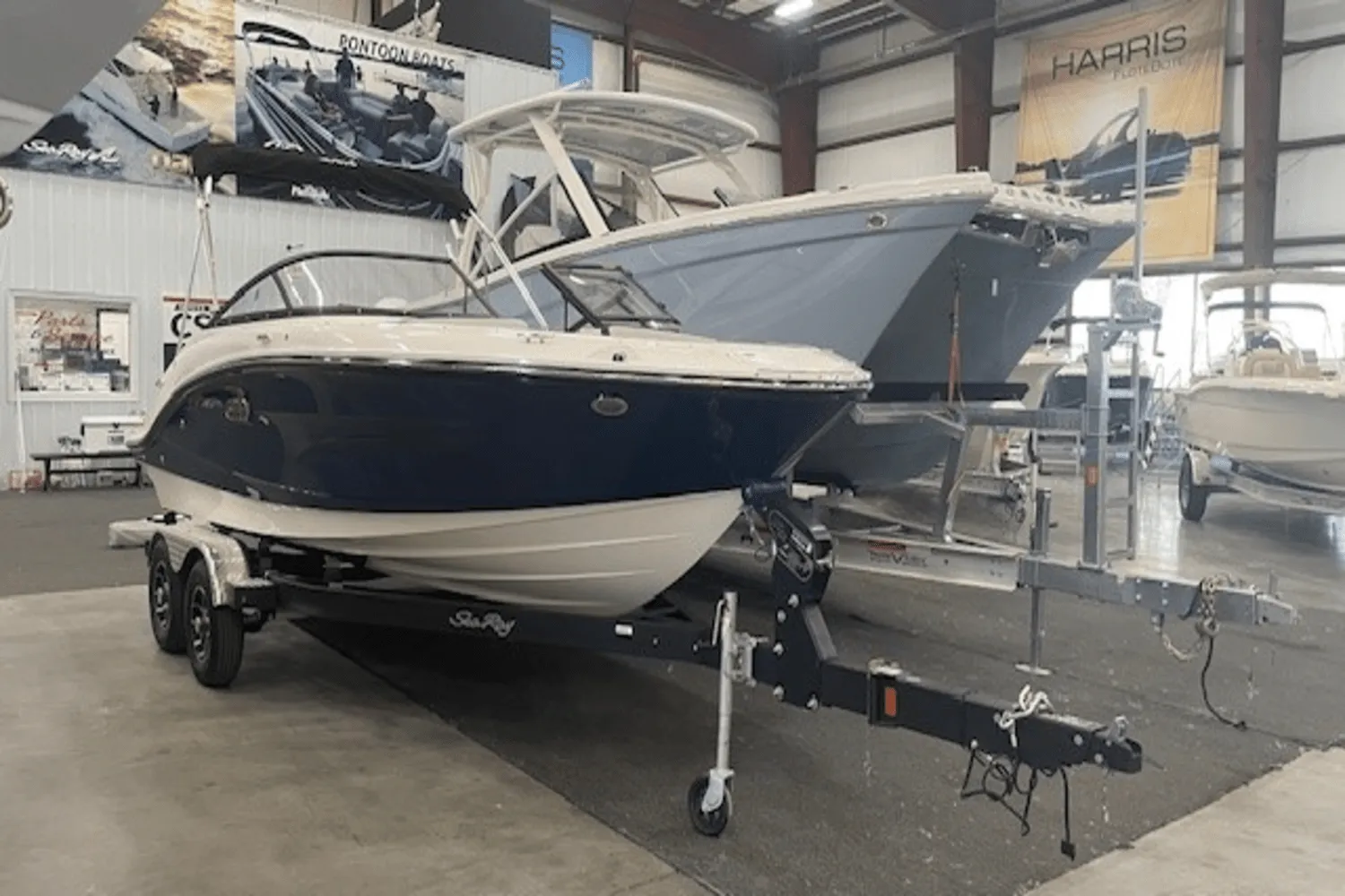 2025 Sea Ray SPX 190 Image Thumbnail #2