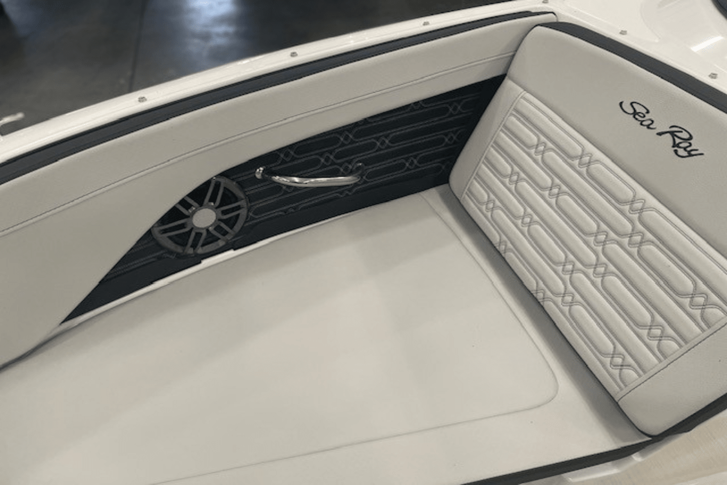 2025 Sea Ray SPX 190 Image Thumbnail #34