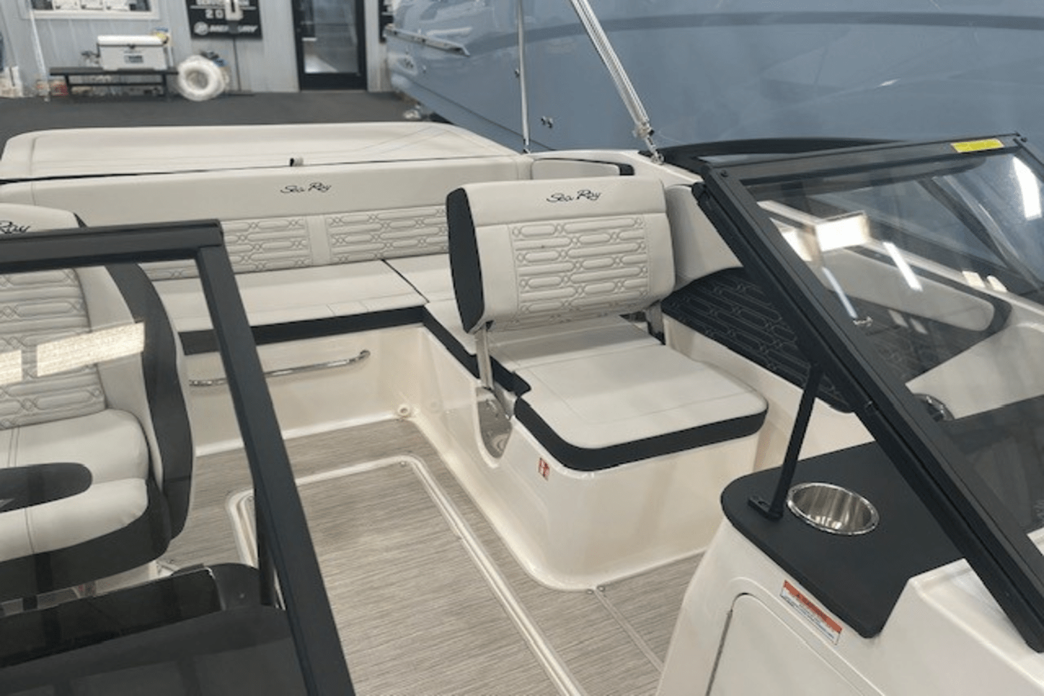 2025 Sea Ray SPX 190 Image Thumbnail #41