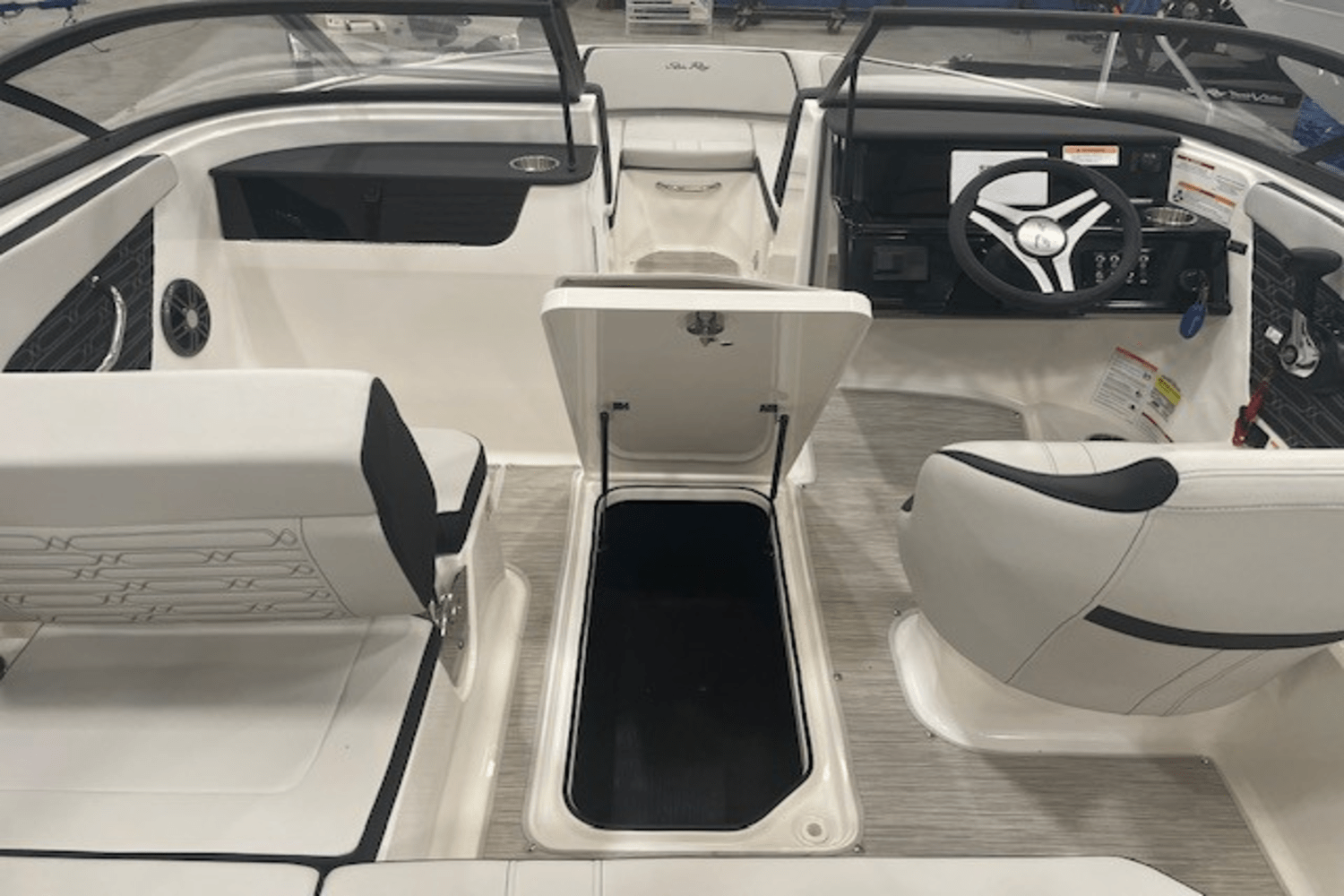 2025 Sea Ray SPX 190 Image Thumbnail #29