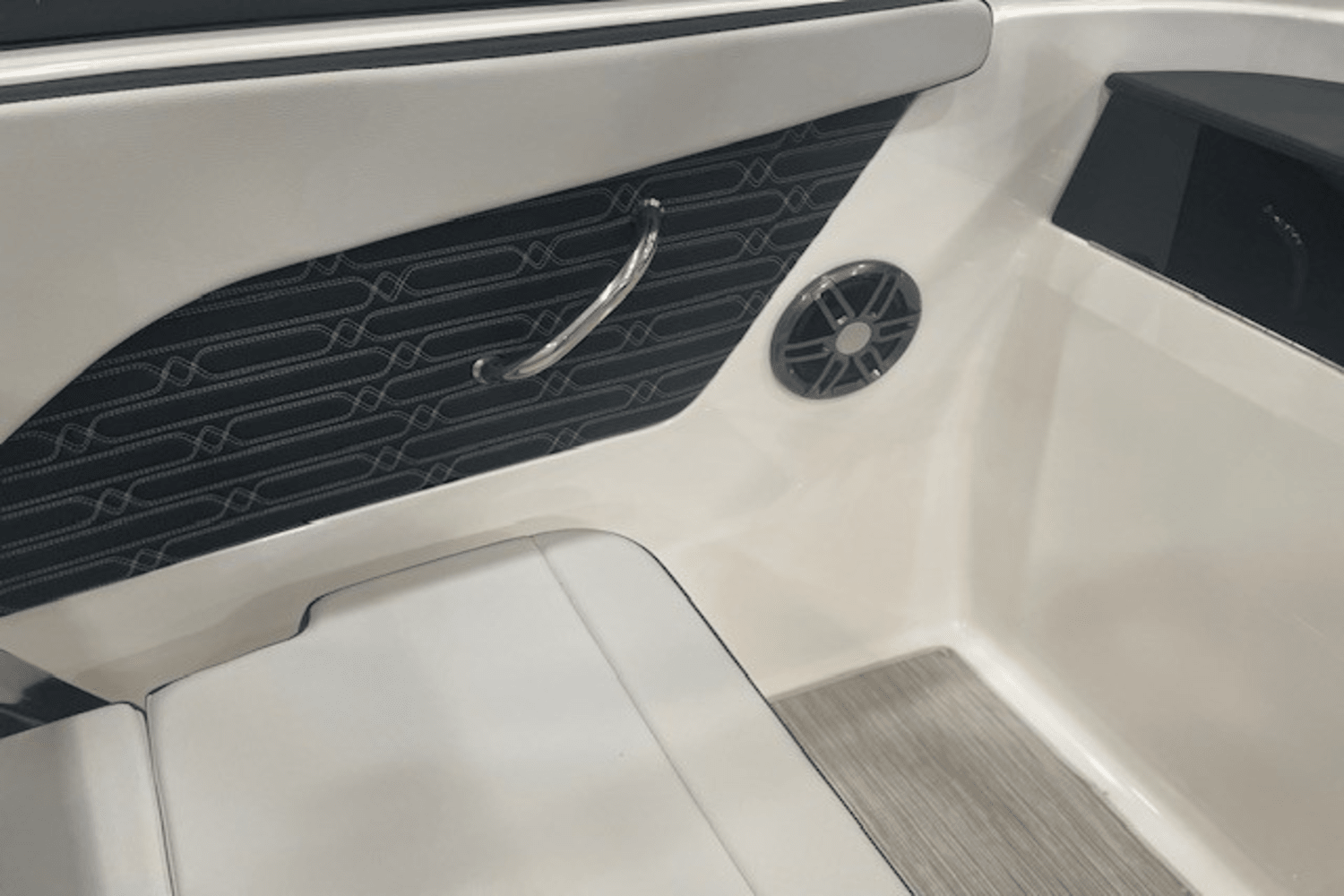 2025 Sea Ray SPX 190 Image Thumbnail #24