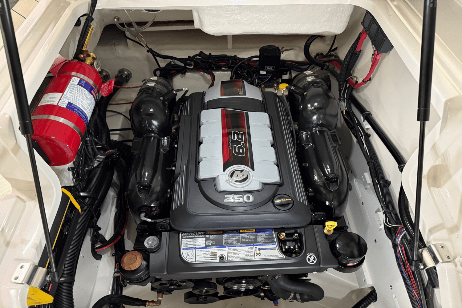 2025 Sea Ray
                                                             SLX 260 Image Thumbnail #15