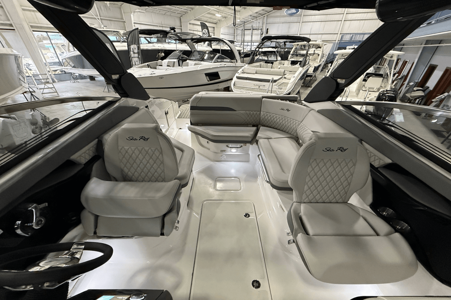 2025 Sea Ray
                                                             SLX 260 Image Thumbnail #10