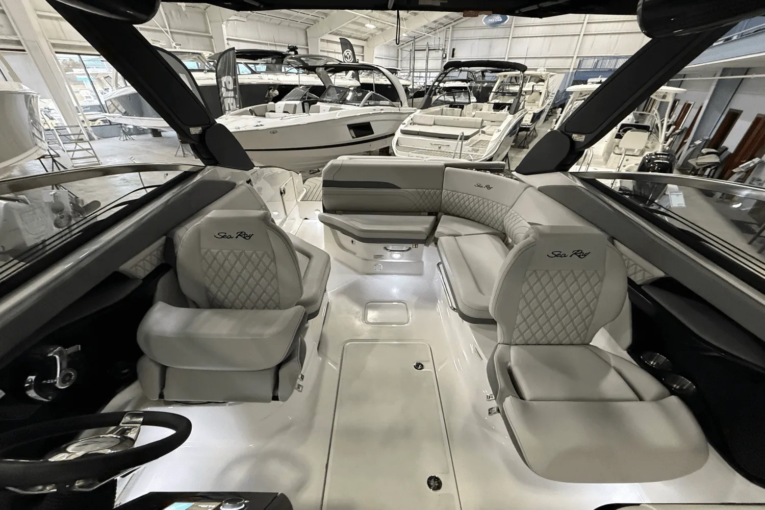 2025 Sea Ray SLX 260 Image Thumbnail #11