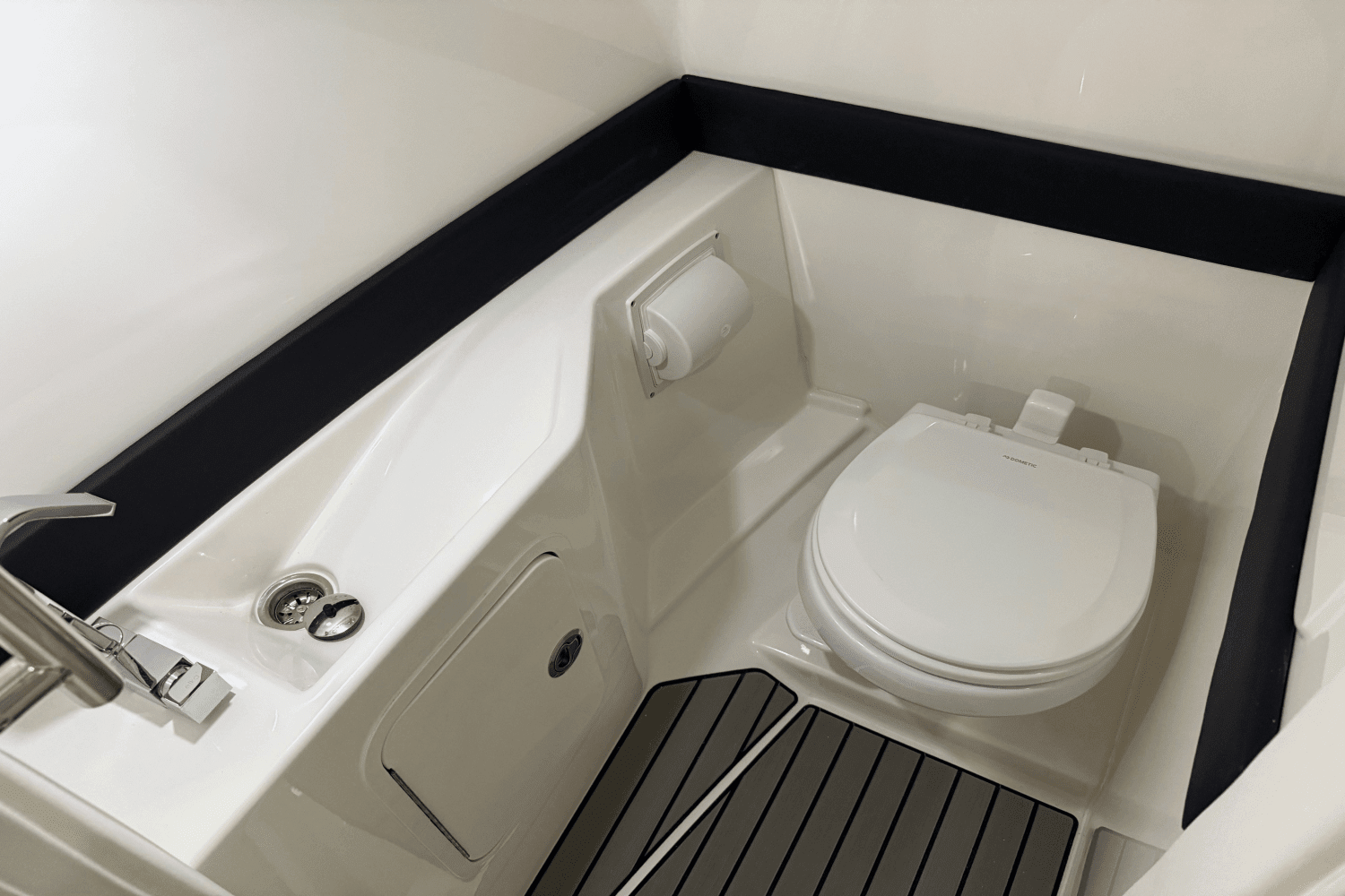 2025 Sea Ray
                                                             SLX 260 Image Thumbnail #14
