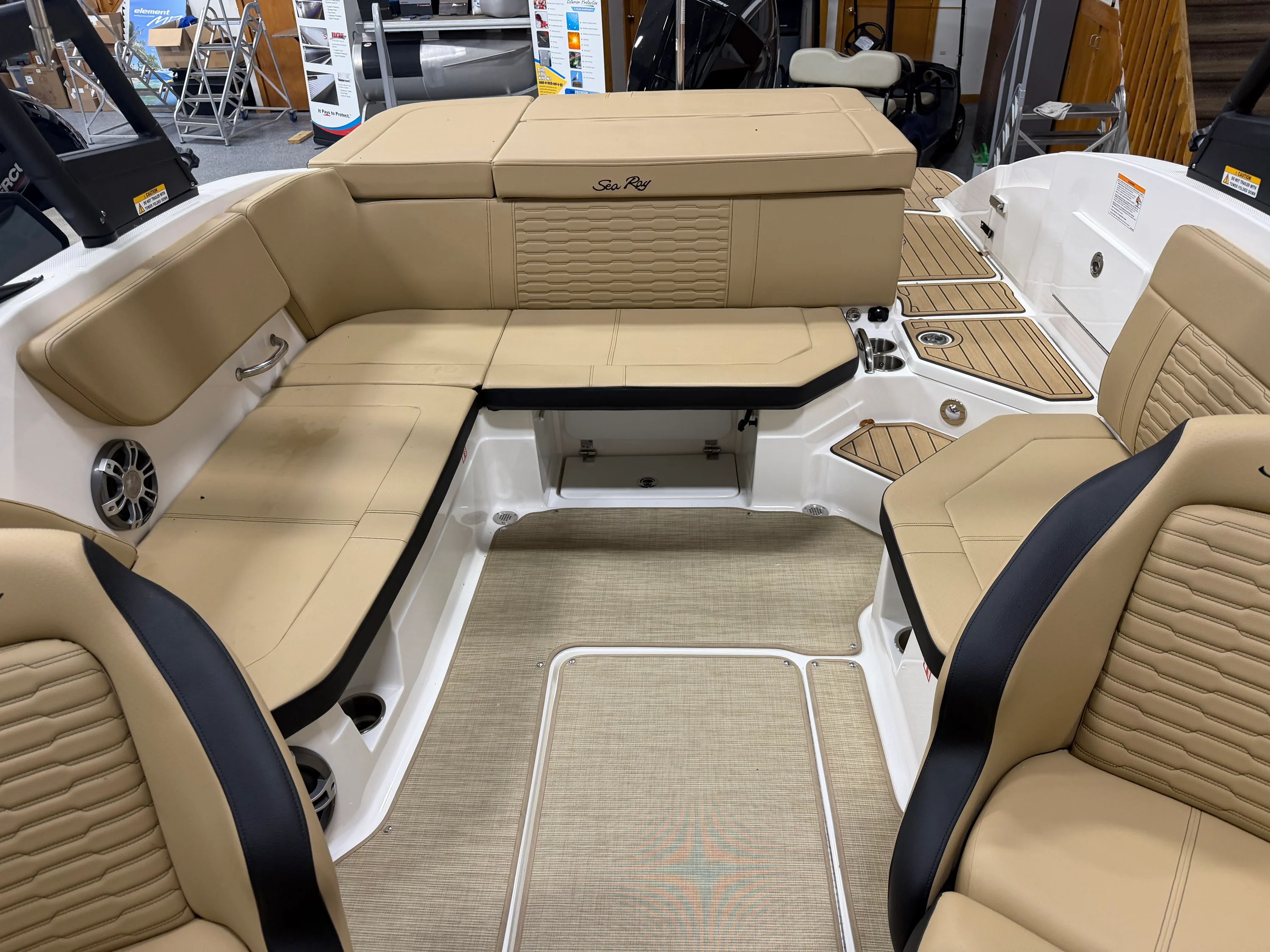 2025 Sea Ray SPX 230 Outboard Image Thumbnail #14