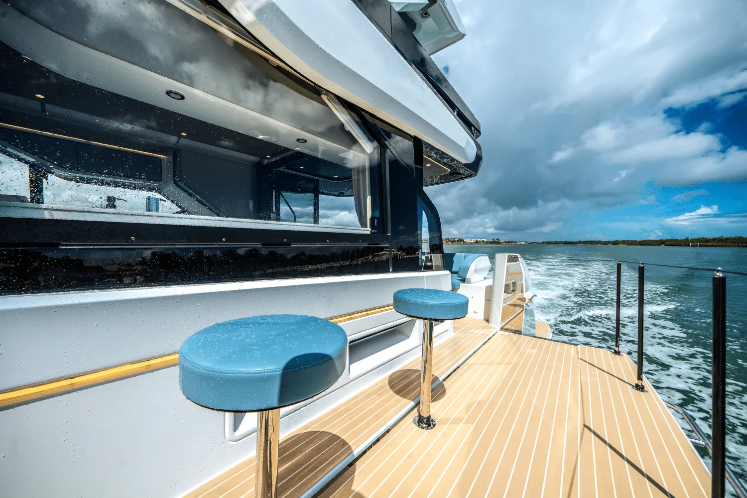 2026 Cruisers Yachts 57 Fly Image Thumbnail #23