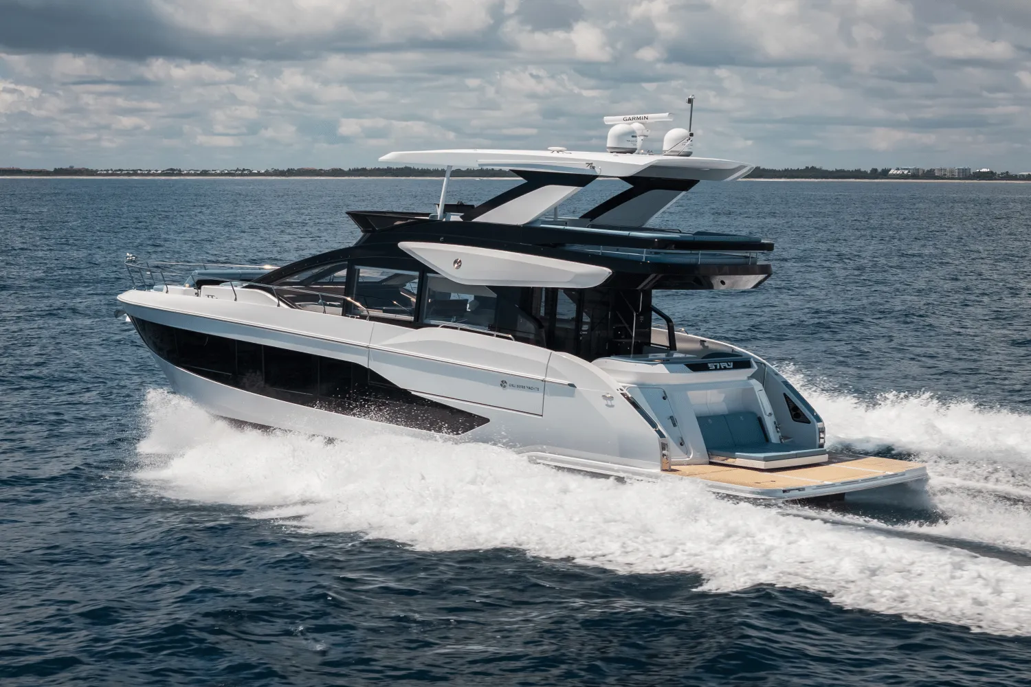 2026 Cruisers Yachts 57 Fly Image Thumbnail #7
