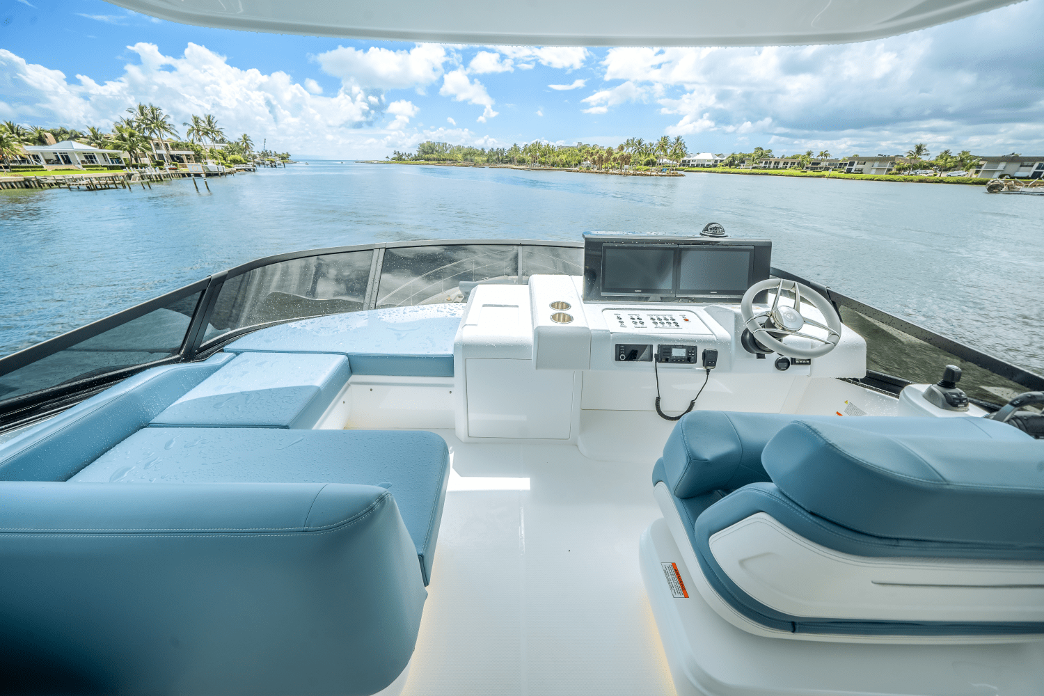 2026 Cruisers Yachts
                                                             57 Fly Image Thumbnail #78