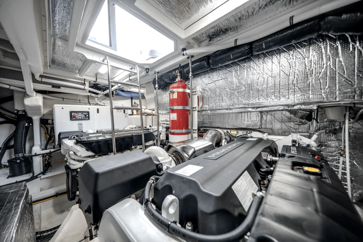 2026 Cruisers Yachts 57 Fly Image Thumbnail #83