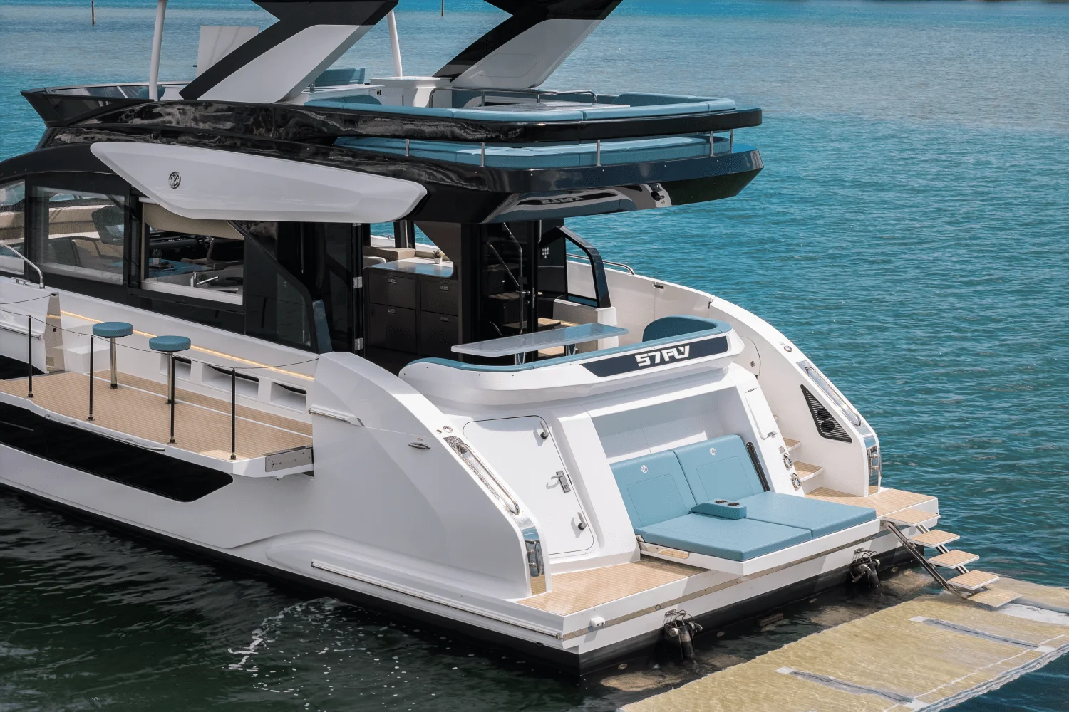 2026 Cruisers Yachts
                                                             57 FLY Image Thumbnail #91