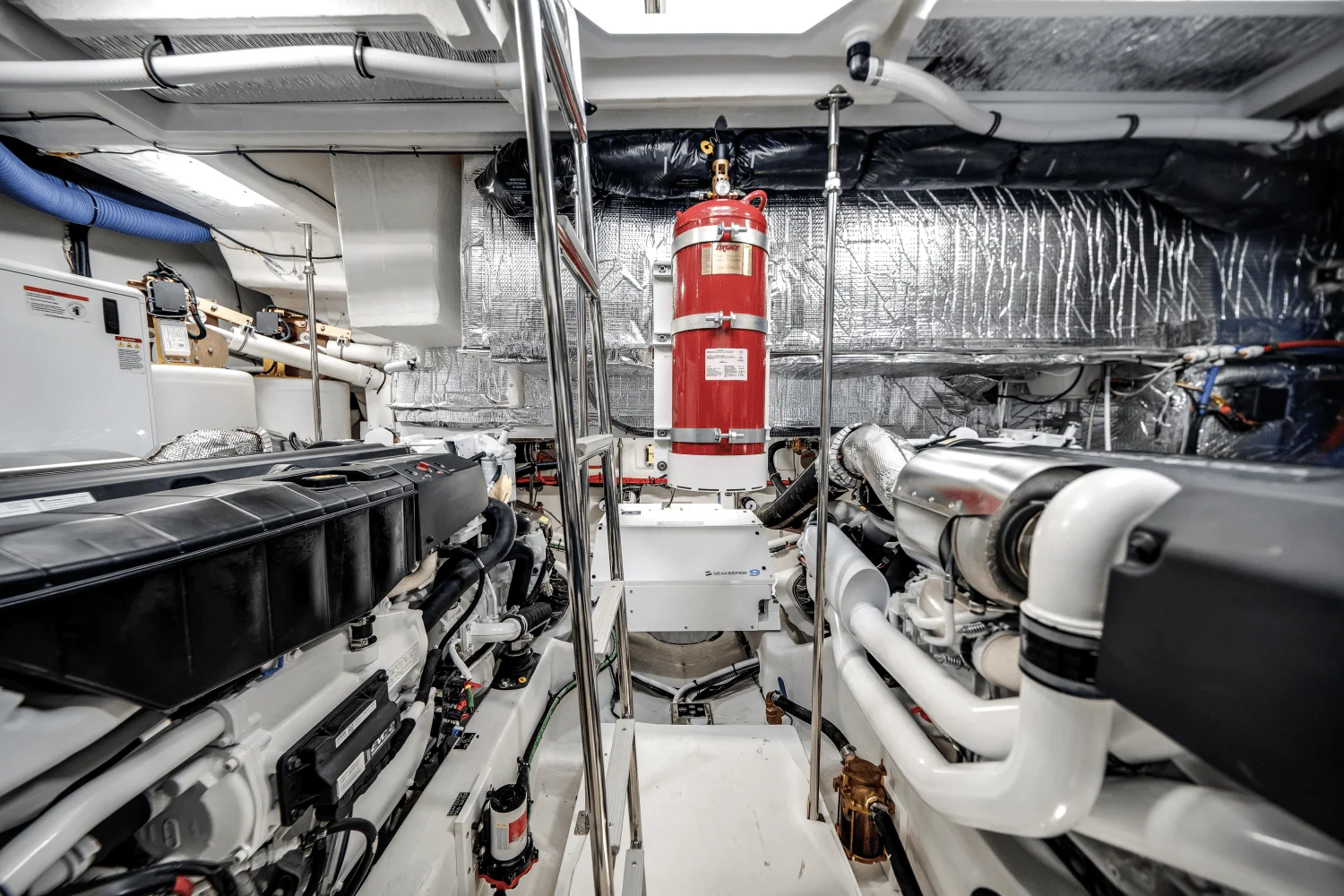 2026 Cruisers Yachts
                                                             57 FLY Image Thumbnail #85