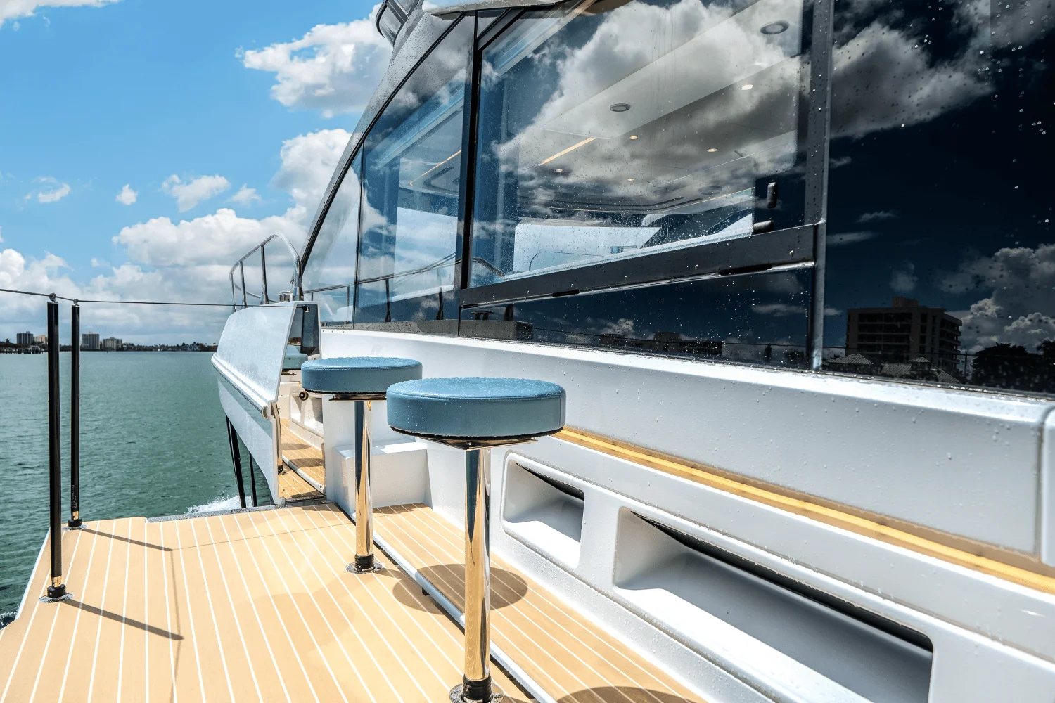 2026 Cruisers Yachts 57 Fly Image Thumbnail #22