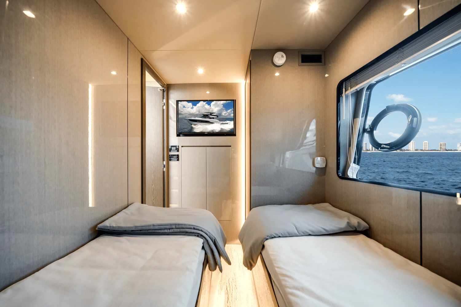 2026 Cruisers Yachts
                                                             57 FLY Image Thumbnail #35