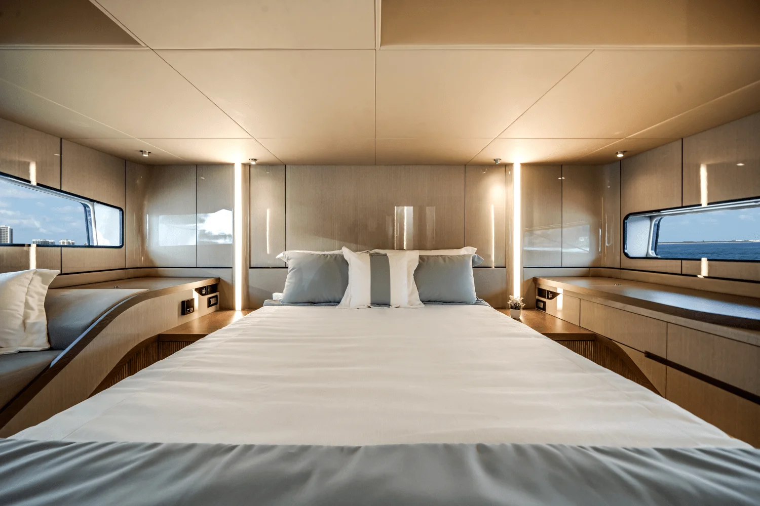 2026 Cruisers Yachts
                                                             57 FLY Image Thumbnail #37