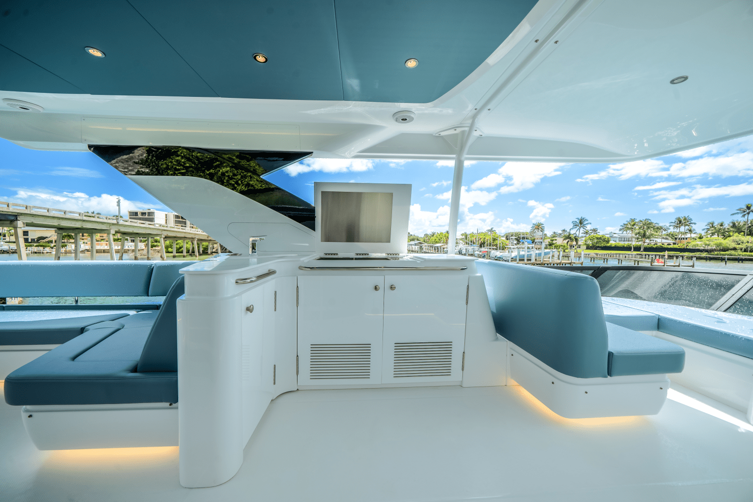 2026 Cruisers Yachts
                                                             57 Fly Image Thumbnail #68