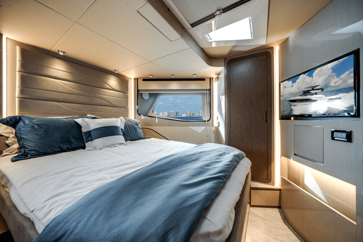 2026 Cruisers Yachts
                                                             57 Fly Image Thumbnail #24