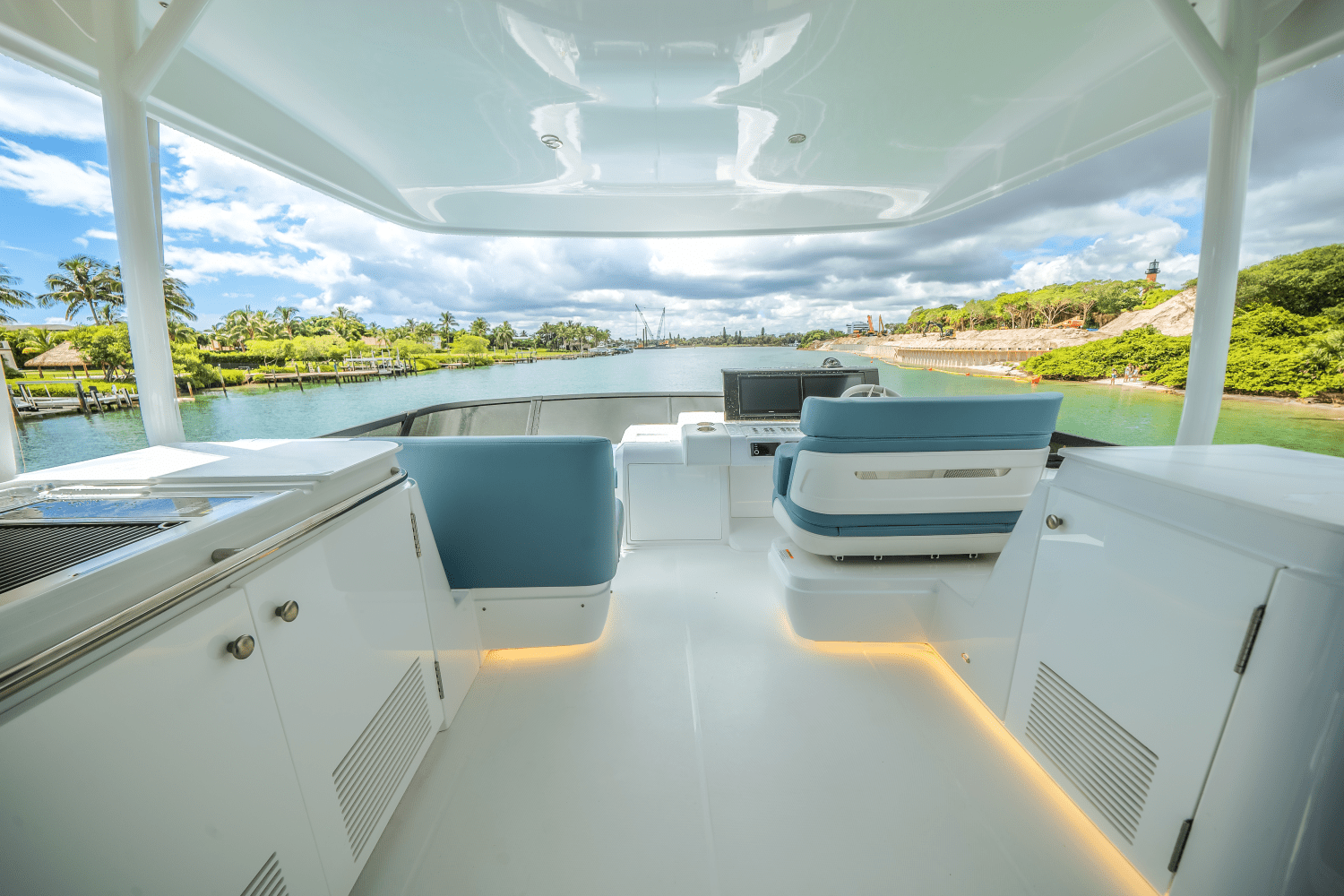 2026 Cruisers Yachts
                                                             57 Fly Image Thumbnail #70