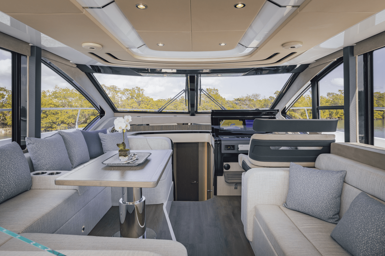 2026 Cruisers Yachts 57 Fly Image Thumbnail #26