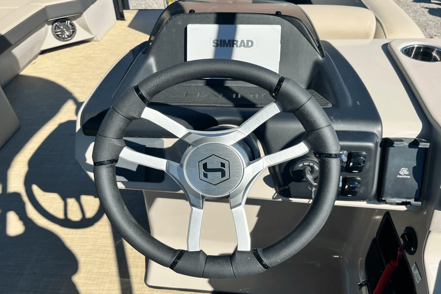 2025 Harris 230 Cruiser Image Thumbnail #8