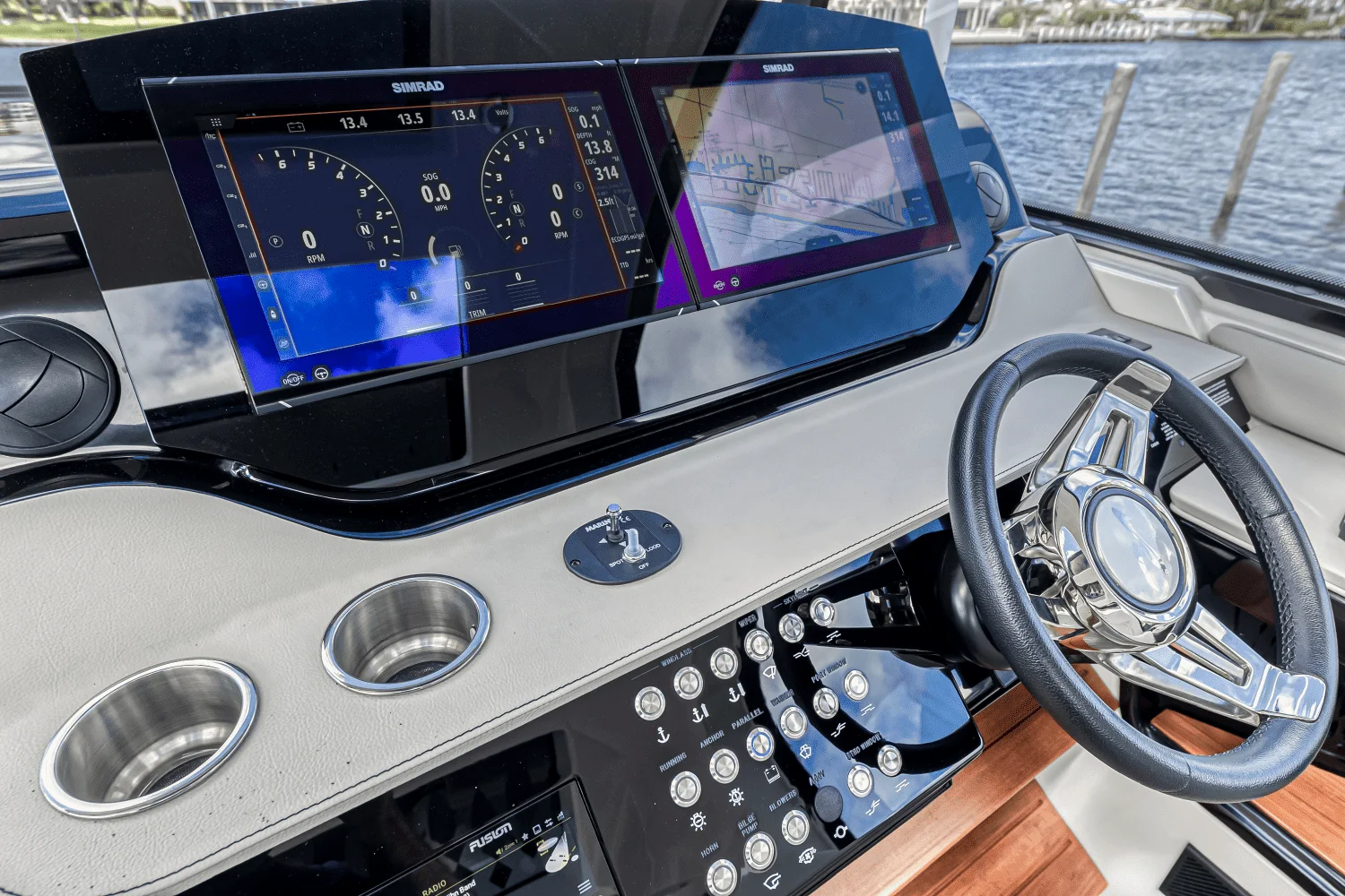 2022 Sea Ray 370 SUNDANCER OUTBOARD Image Thumbnail #13