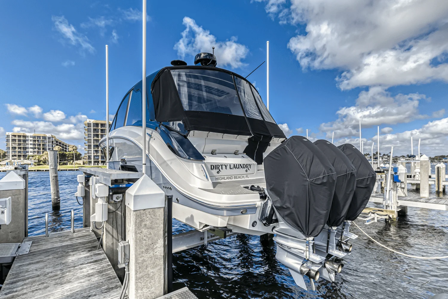 2022 Sea Ray 370 SUNDANCER OUTBOARD Image Thumbnail #76