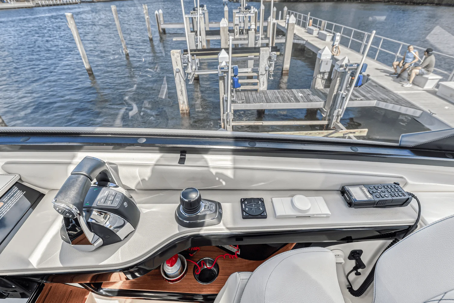 2022 Sea Ray 370 SUNDANCER OUTBOARD Image Thumbnail #53